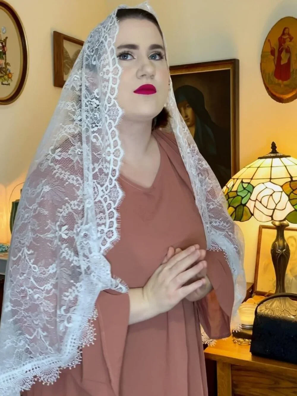 Elegant Floral Lace Chapel Veil Scarf for Women | Rectangular Mantilla Wrap